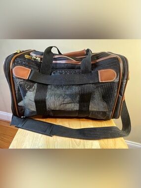 Sherpa Airline Approved Soft Sided Pet Carrier Dog Cat Travel 17 inch Black